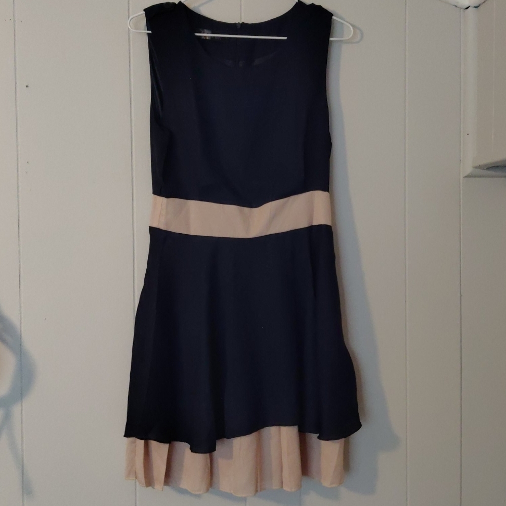 3/ $25 Cute mid thigh dress